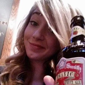 Meet your Posher, Calisa